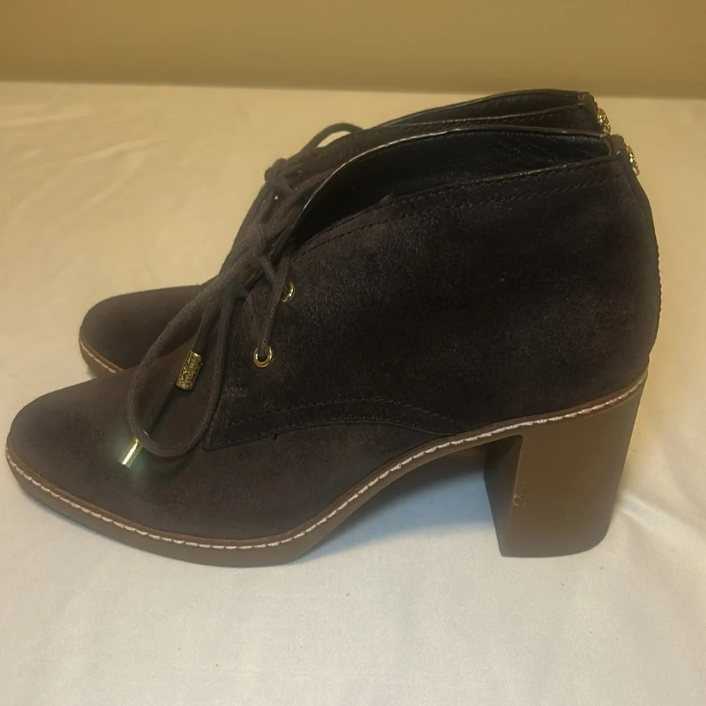 Like New Tory Burch Hilary Brown Suede Lace Up Ankle Booties Women’s Size 9.5 M - Picture 6 of 16
